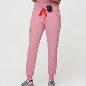Figs Chalk Pink joggers